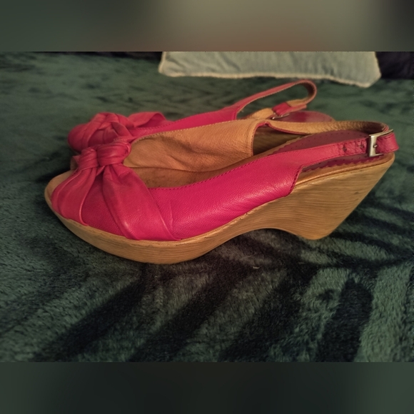 Size 37 Vintage Women ankle strap sandals. Red leather. Made in Spain. - Picture 2 of 5